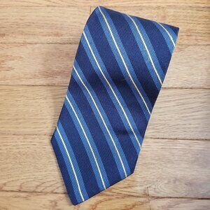 Brooks Brothers Makers necktie 3.5"